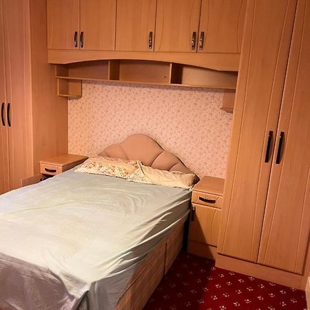 Whitby Road House Apartman Canvey Island Kültér fotó