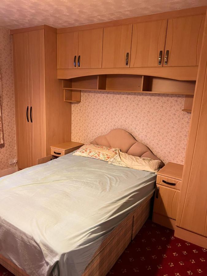 Whitby Road House Apartman Canvey Island Kültér fotó
