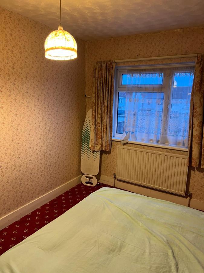 Whitby Road House Apartman Canvey Island Kültér fotó