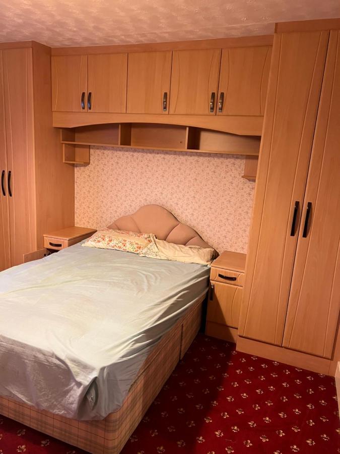 Whitby Road House Apartman Canvey Island Kültér fotó